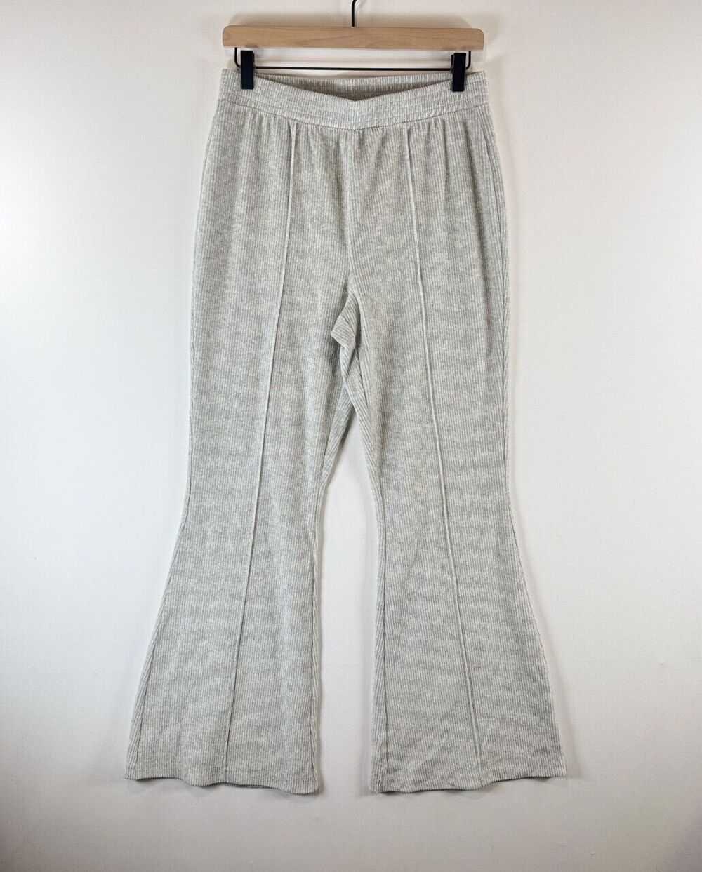 NEW Aerie Womens Pants Gray Groove On Rib Velour Flare Pull On Trouser Medium